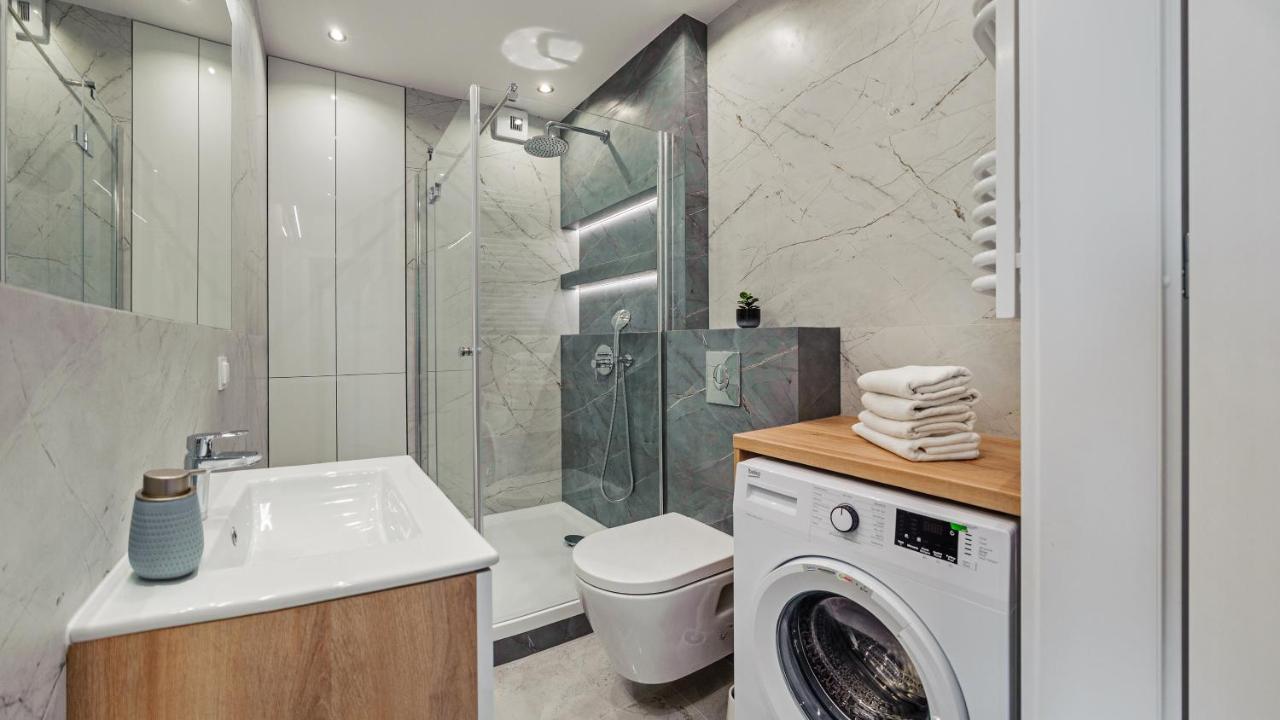 Apartamenty Sun & Snow Doki Γκντανσκ Εξωτερικό φωτογραφία